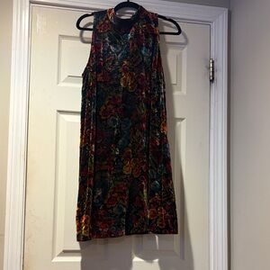 Sleeveless Velvet Floral Shift Dress in Multicolor L